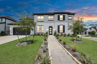 Building Photo - 10235 Forest Lake Dr