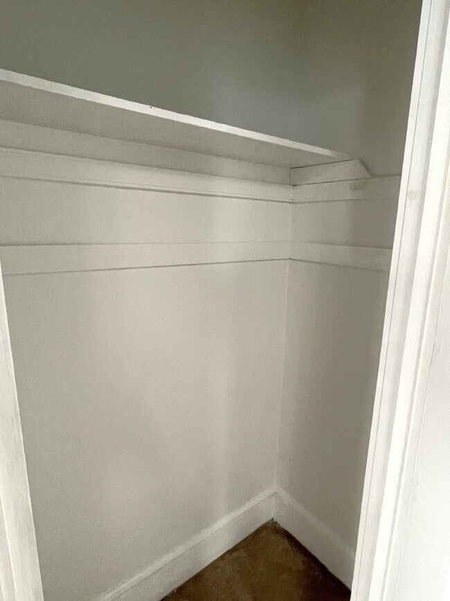 Building Photo - "Charming 3-Bedroom Apartment in Worcester...
