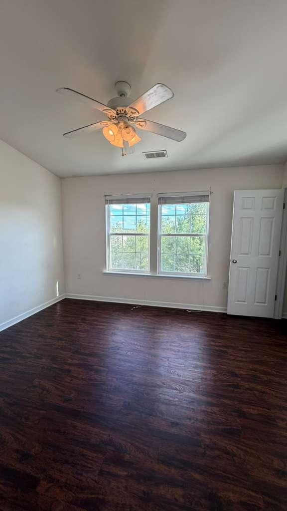 Building Photo - 38 Lombard Ln