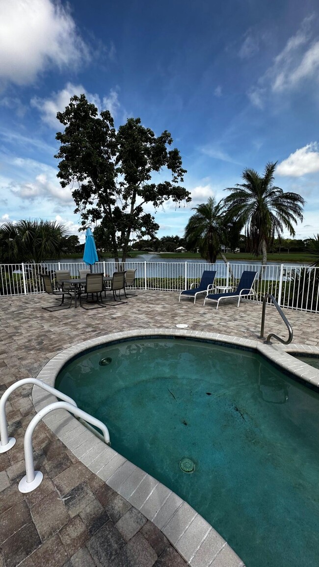 Building Photo - 13772 Sand Crane Dr