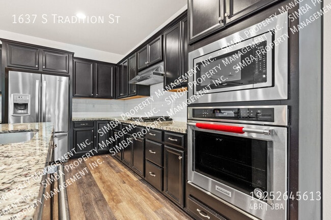 Building Photo - 1637 Tradition St