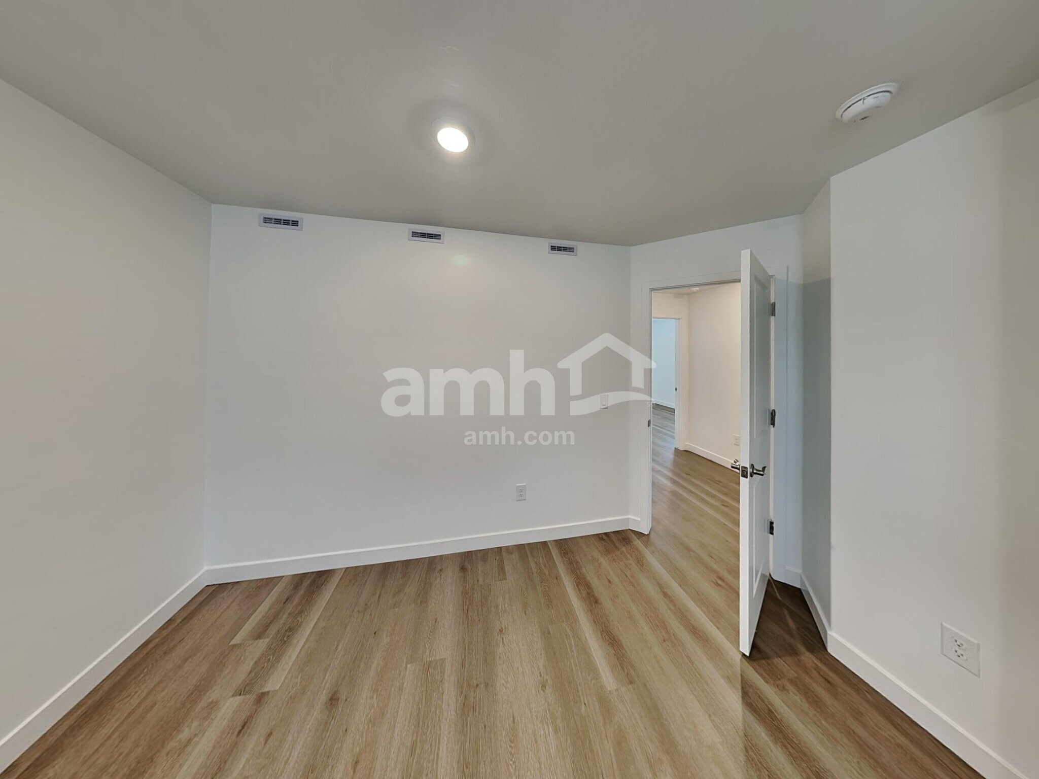 Building Photo - 6509 E Paseo Alga