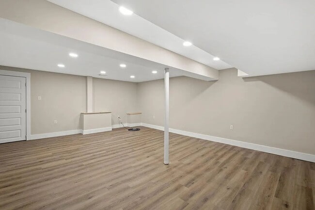 Building Photo - 5 Bed 5 Bath Single Family Home in Edgeworth