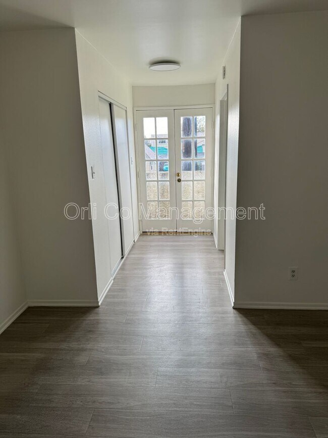 Building Photo - 14333 Haynes St