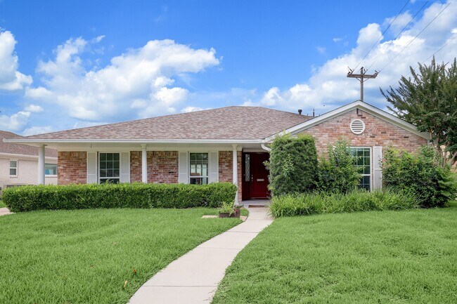 Primary Photo - 9807 Braewick Dr