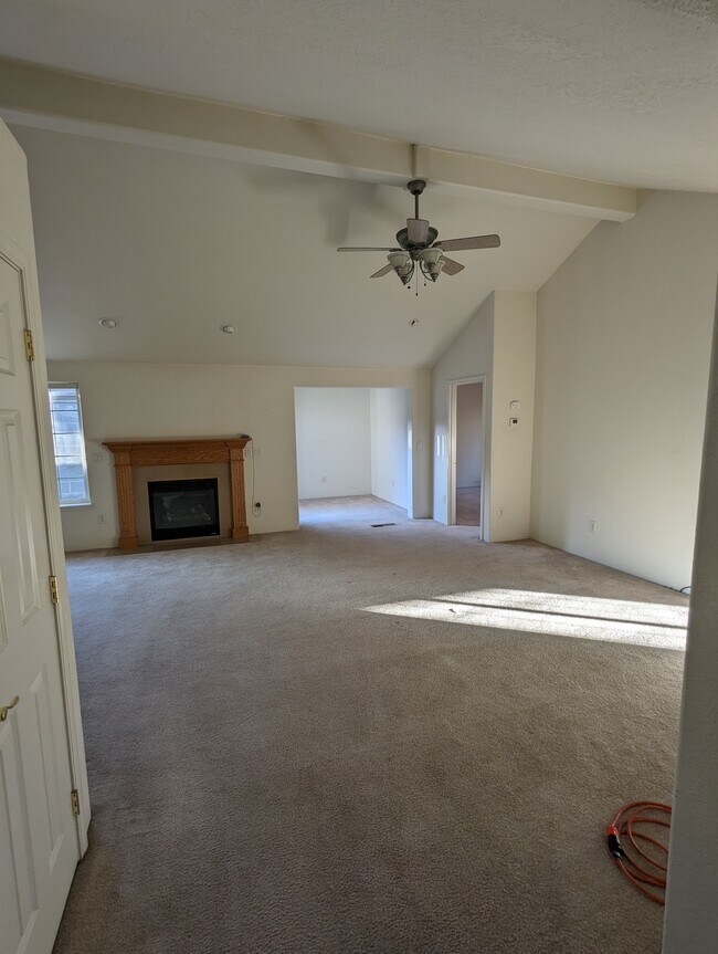 Living Room - 718 S Royal Ave