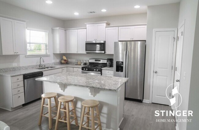 Building Photo - 24 Chauga St