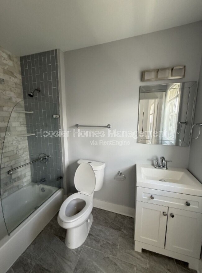 Building Photo - 2519 N College Ave