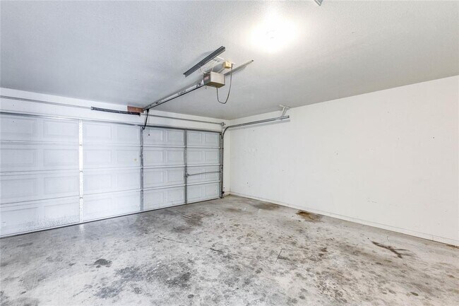 Building Photo - 1103 Madison