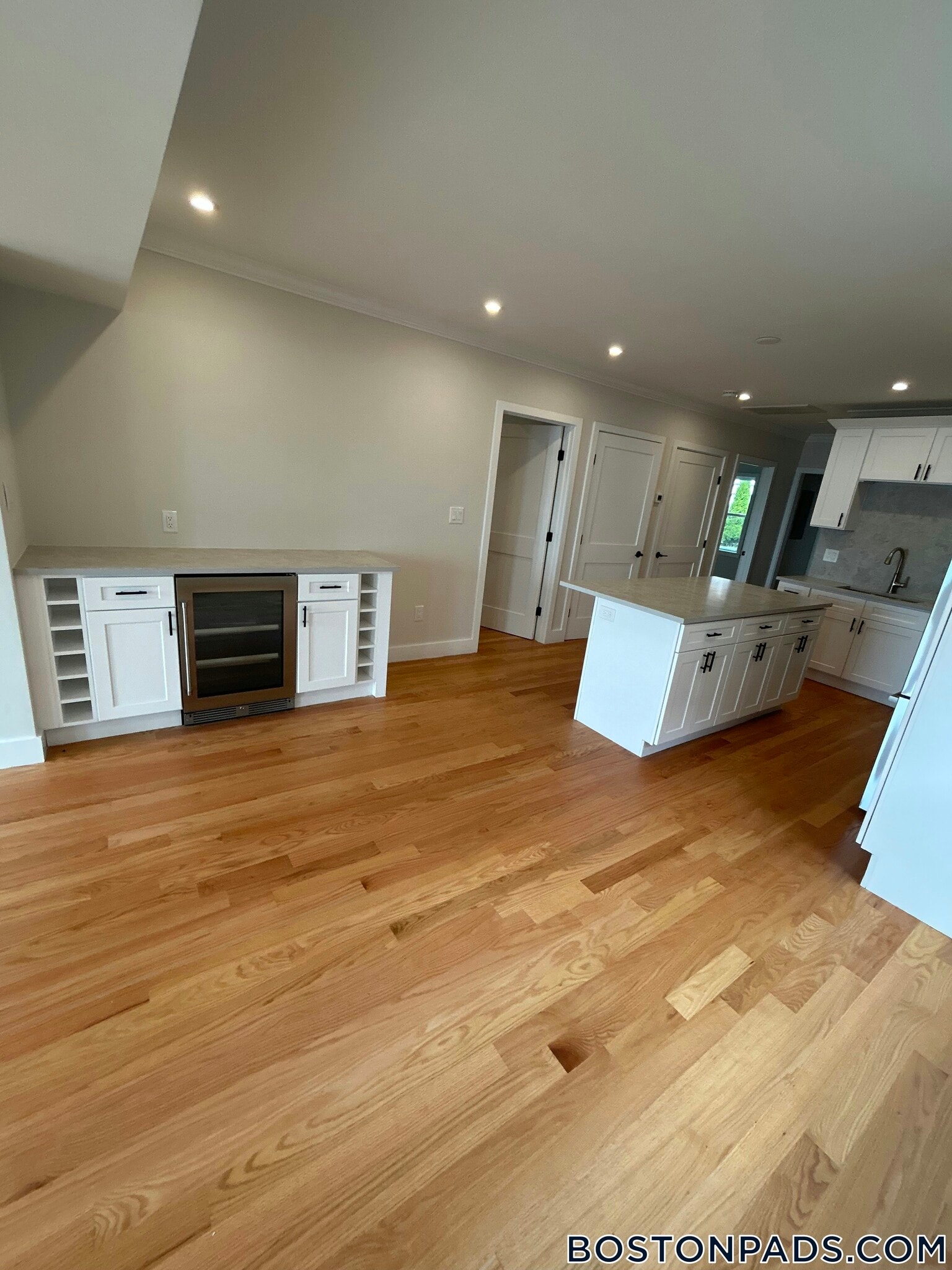 Building Photo - 156 Bayswater St