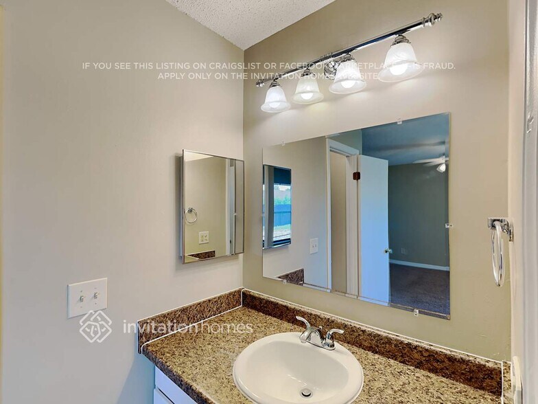 Building Photo - 4129 Yellowwood Dr