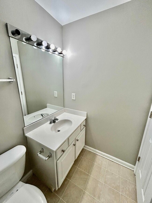 Building Photo - 1042 Prestwyck Ct