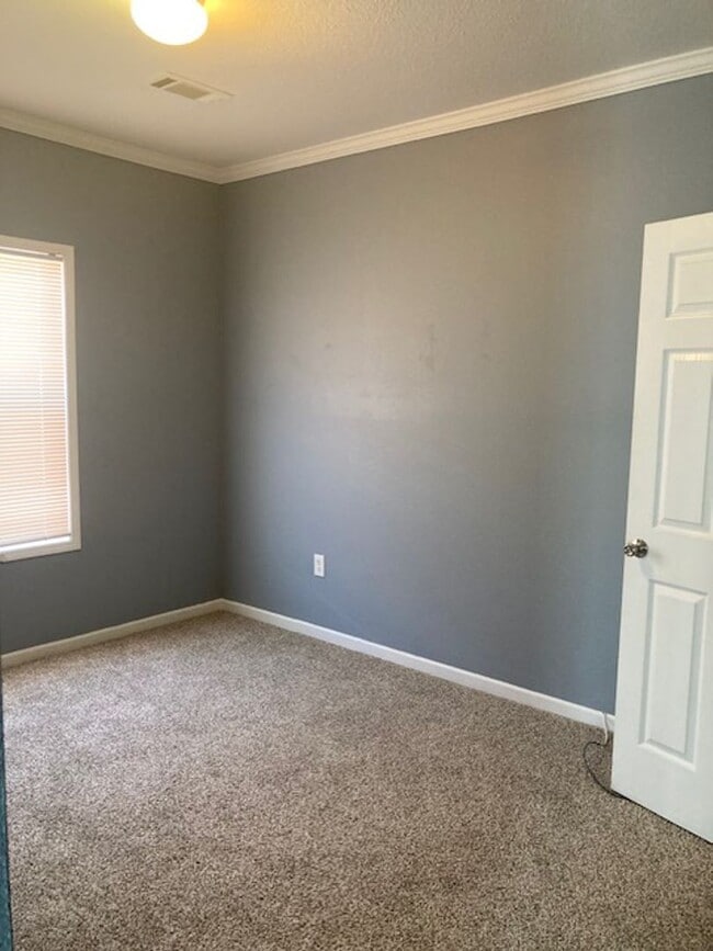 Building Photo - Gulfport 3 Bedroom