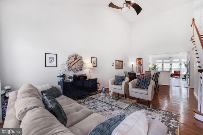 Building Photo - 2157 Vittoria Ct