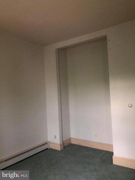 Building Photo - 216 Main St