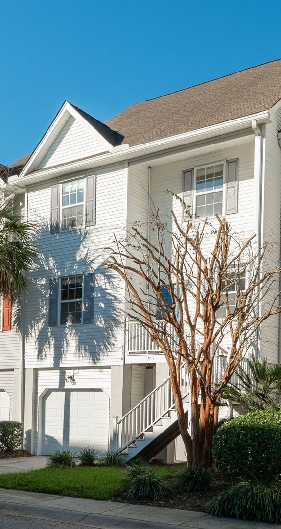 Building Photo - 116 Winding River Dr