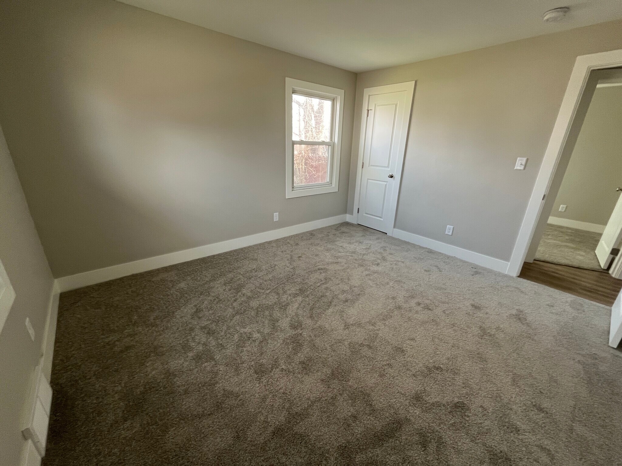 Building Photo - 393 W 20th St