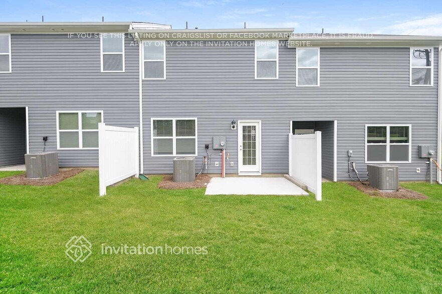 Building Photo - 11509 Brier Vlg Ln