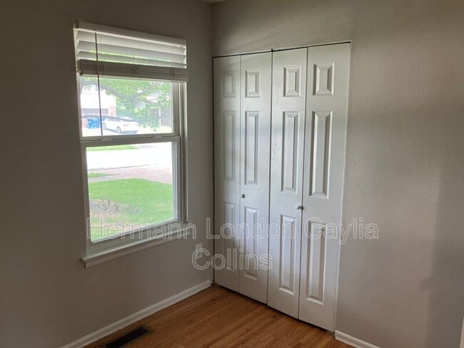 Building Photo - 5369 Ville Rosa Ln