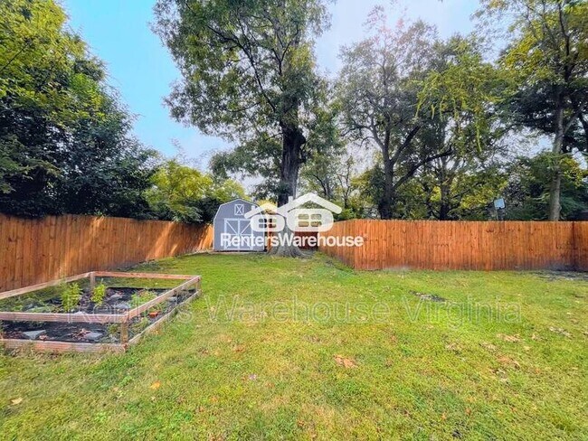 Building Photo - 3002 St Mihiel Ave