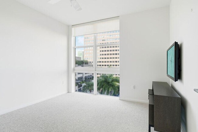 Building Photo - 550 Okeechobee Blvd