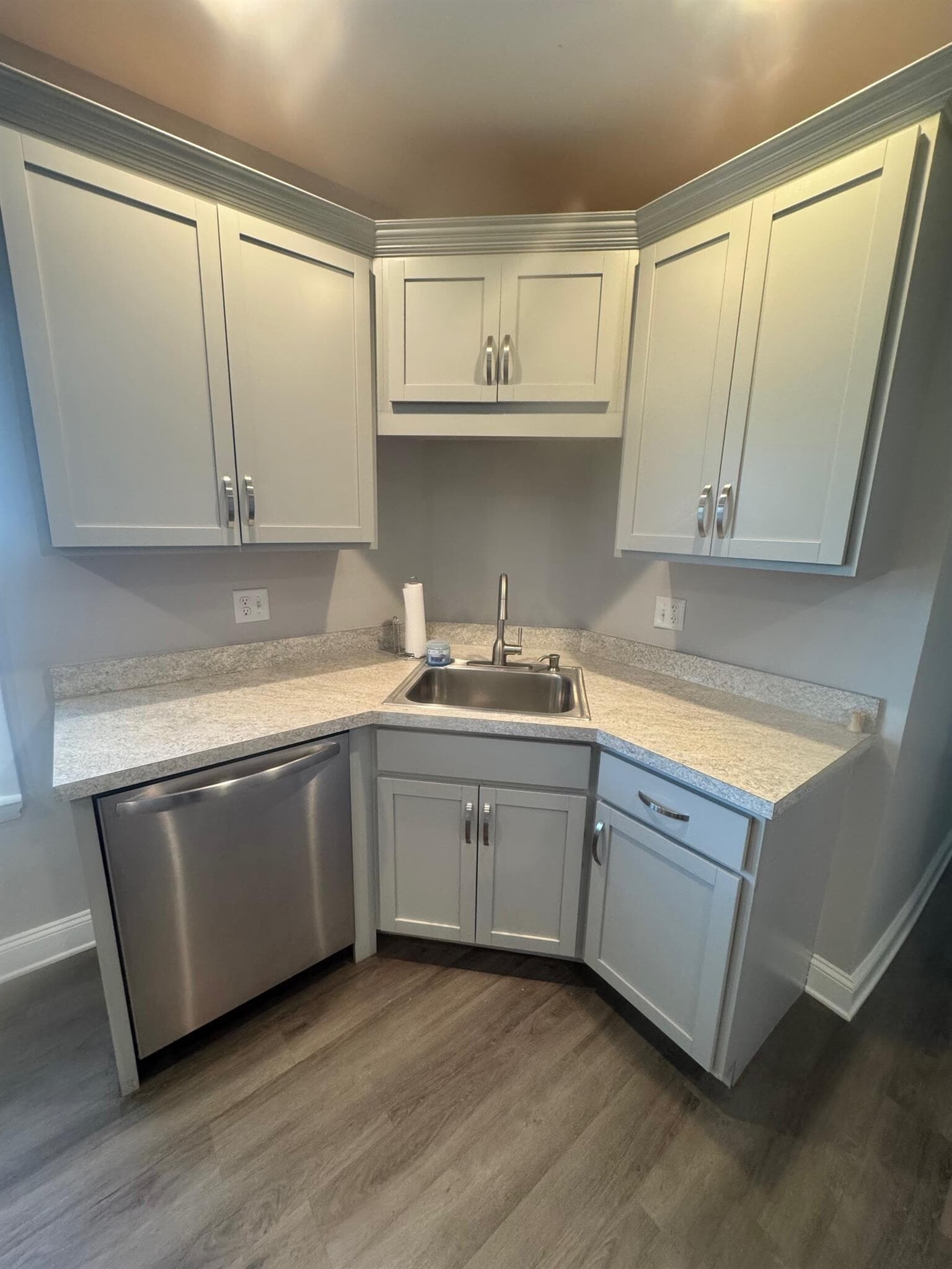 Building Photo - 103 Webster St