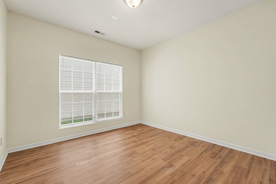 Building Photo - 4419 Karlbrook Ln