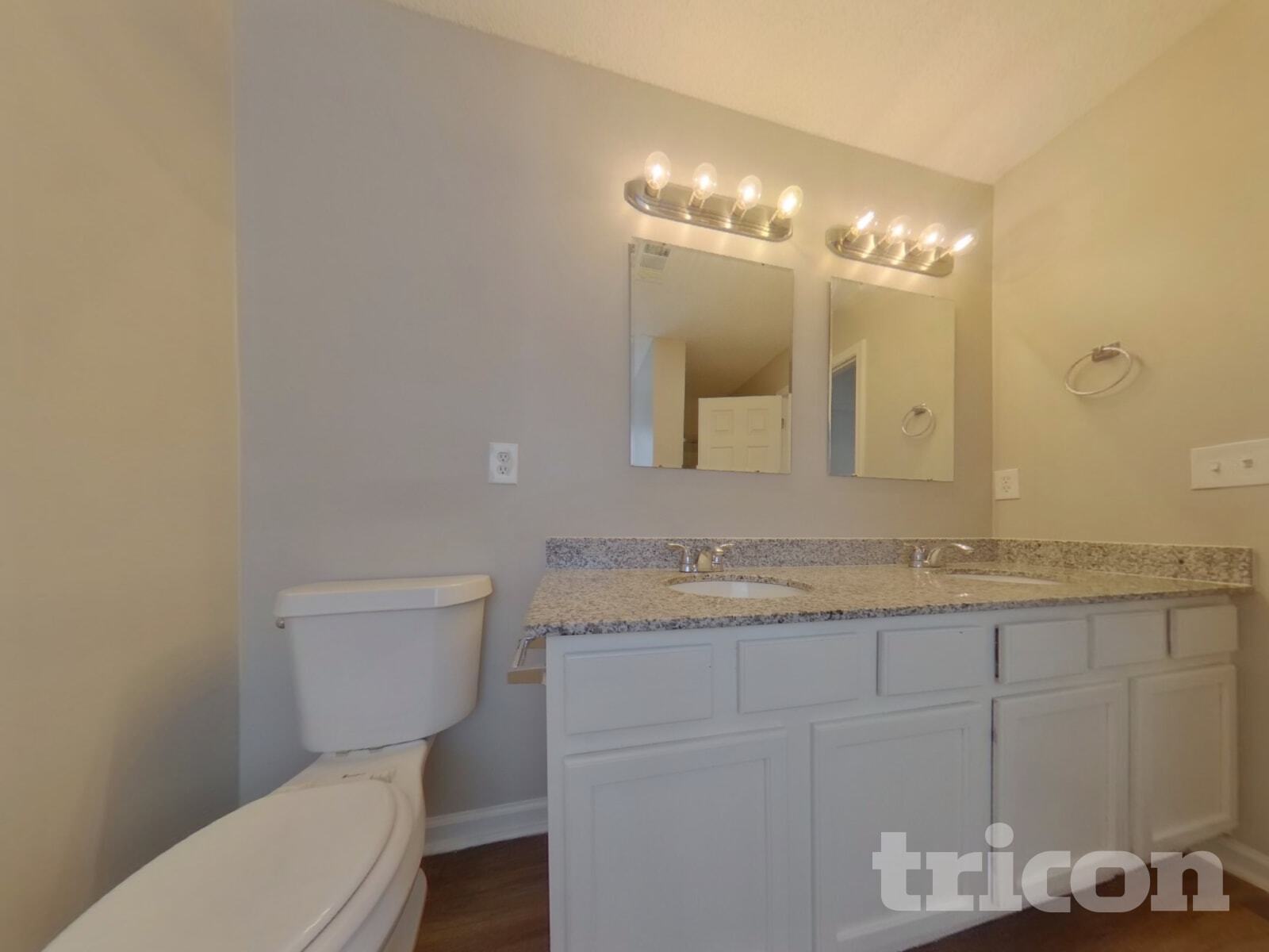 Building Photo - 693 Grandview Cir
