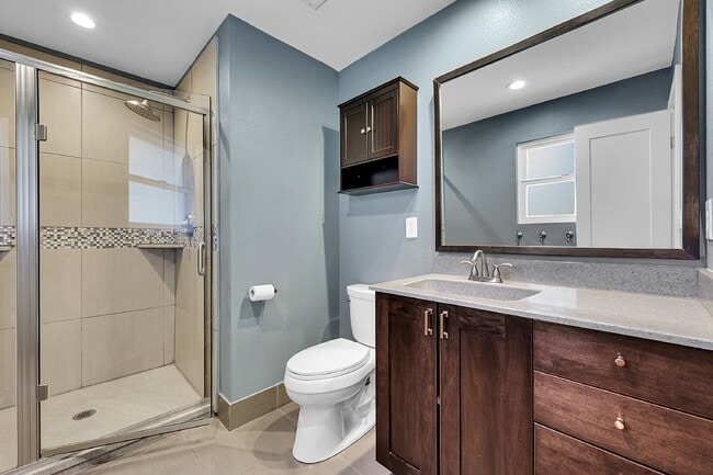 Building Photo - $3,750, 4-Bed, 3-Bath Updated Home in Mani...