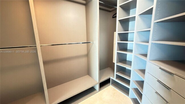 Building Photo - 150 Sunny Isles Blvd