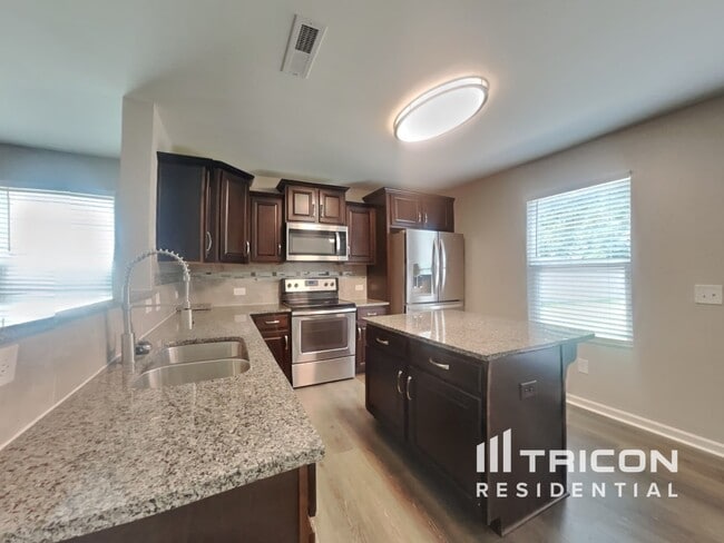 Building Photo - 1037 Bitting Hall Cir