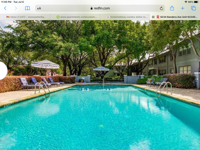 Swimming pool - 6234 Bandera Ave
