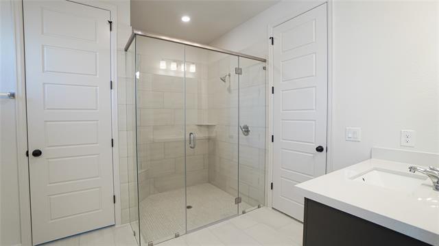 Building Photo - 4104 Hudson St