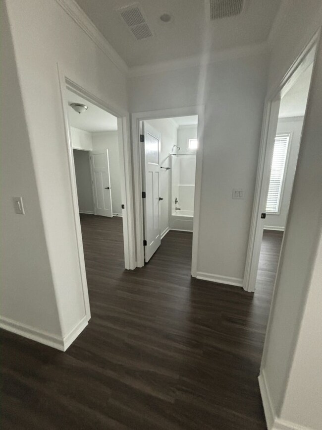 Building Photo - 1615 Voyager Dr