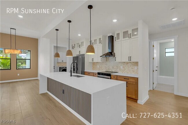 Building Photo - 2719 2nd St NW