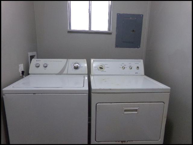 Building Photo - 5408 Halifax Dr