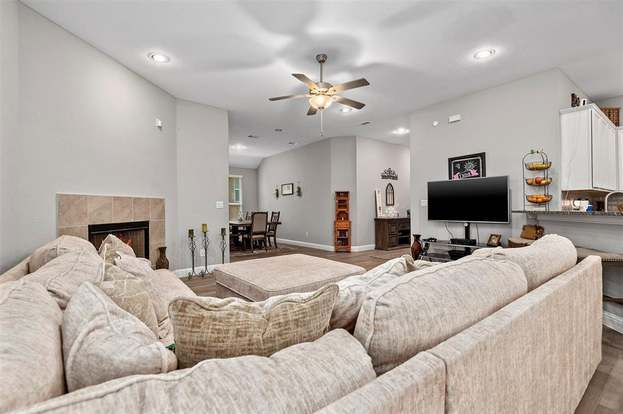 Building Photo - 19029 Villa Ln