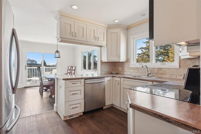 Building Photo - 36 Nautilus Dr