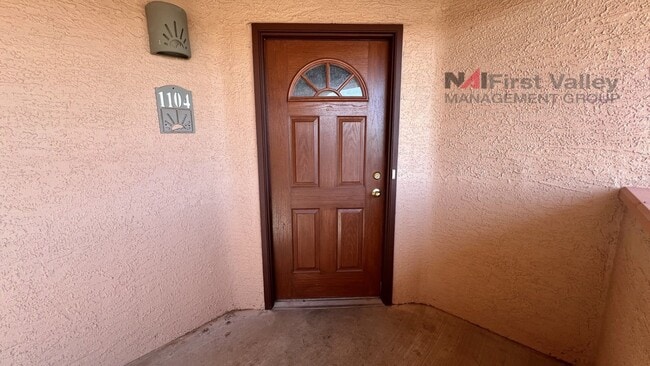 Building Photo - 1 Bedroom, 1 Bath