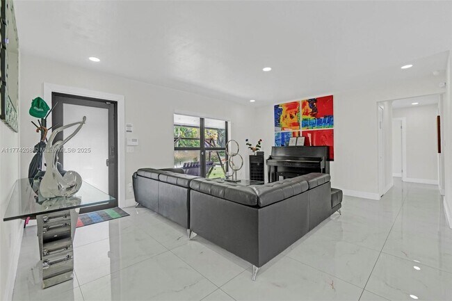 Building Photo - 8840 SW 181st Terrace