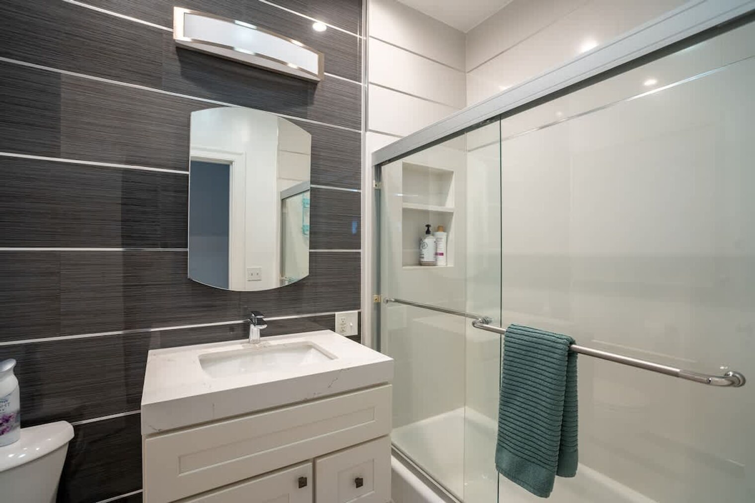 Building Photo - 254 29th St