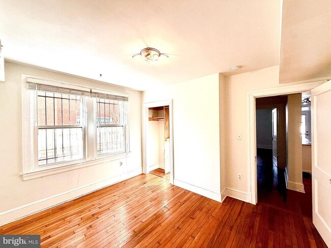 Building Photo - 1412 A St SE