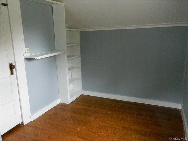 Building Photo - 34 Kings Hwy