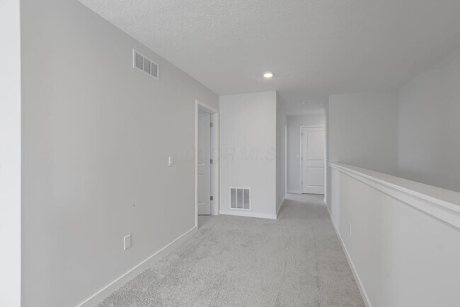 Building Photo - 758 Leslie Dr