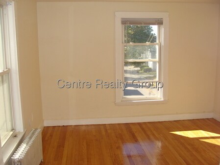 Building Photo - 18 Hall St