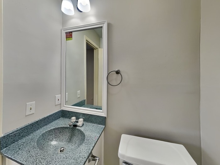 Building Photo - 4315 Sloangate Dr