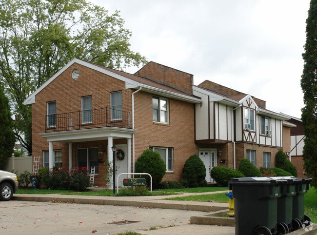 Primary Photo - Almond/Grove Apartments