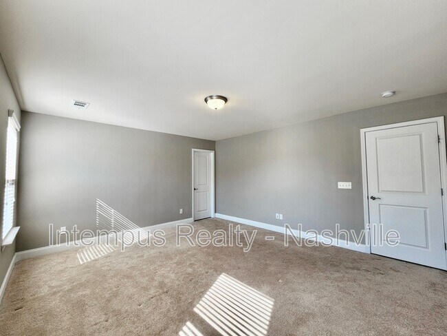 Building Photo - 1005 Maleventum Way