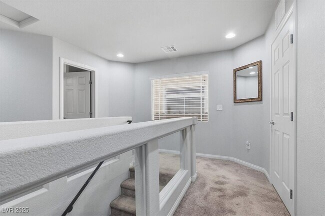 Building Photo - 9647 Stoney Mesa Ct