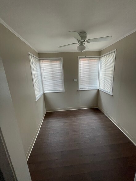 Building Photo - 8033 Rosecrans Ave